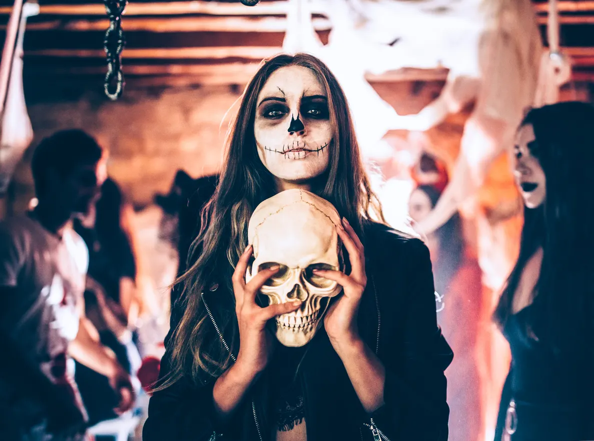 Imagem de capa do artigo TUDO O QUE VOCÊ PRECISA PARA UM HALLOWEEN ASSUSTADORAMENTE DIVERTIDO