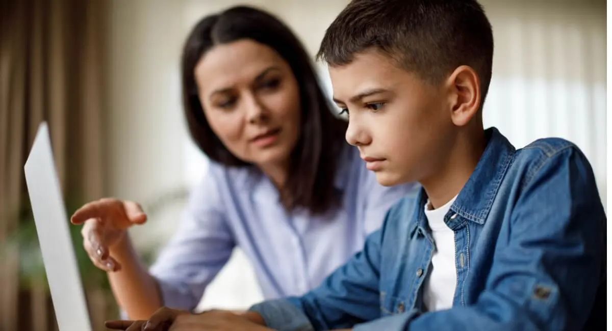 Imagem de capa do artigo LETRAMENTO DIGITAL: QUAL A IMPORTÂNCIA DISSO NAS ESCOLAS?