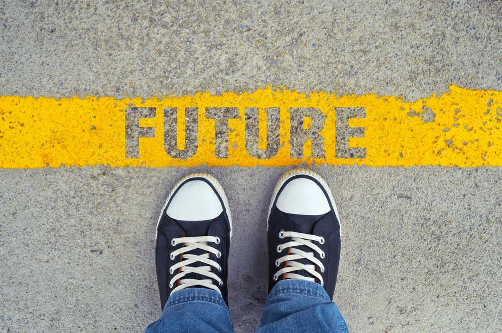 Imagem de capa do artigo TEMPOS VERBAIS EM INGLÊS: ENTENDENDO O SIMPLE FUTURE