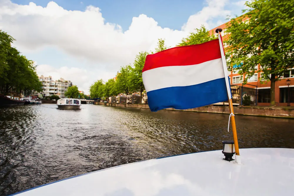 Imagem de capa do artigo 6 CURIOSIDADES SOBRE A HOLANDA QUE VOCÊ PRECISA SABER