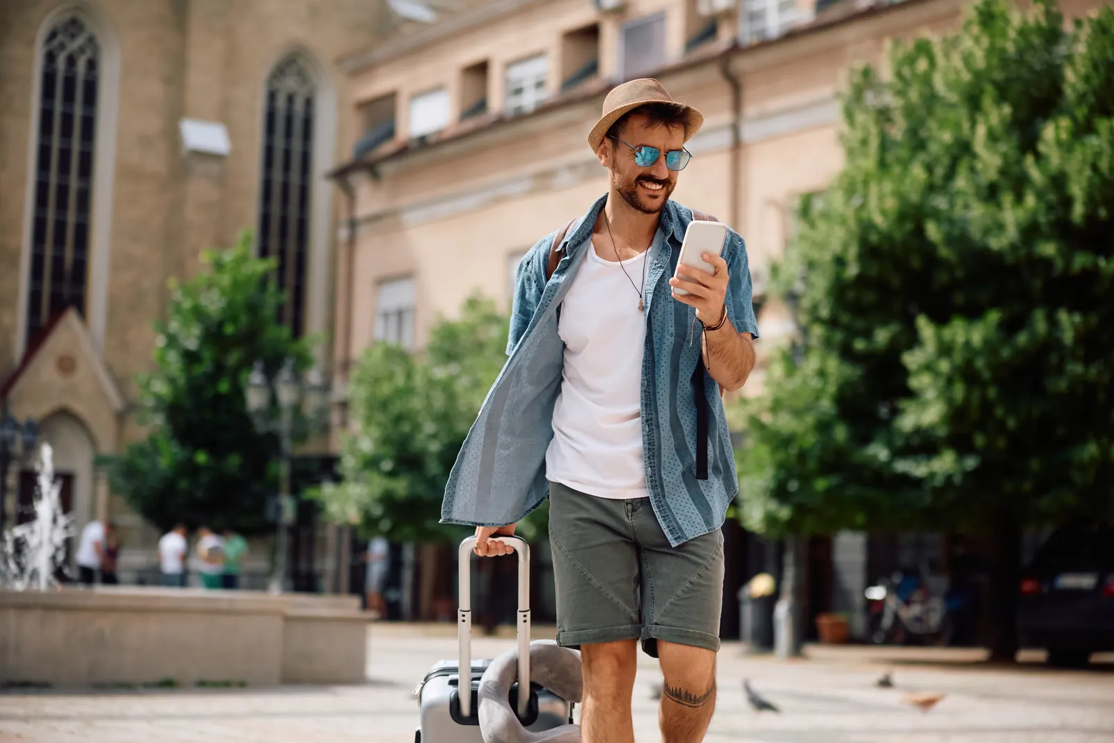 Imagem de capa do artigo INGLÊS PARA TURISMO: CONHEÇA FRASES ESSENCIAIS PARA VIAJAR