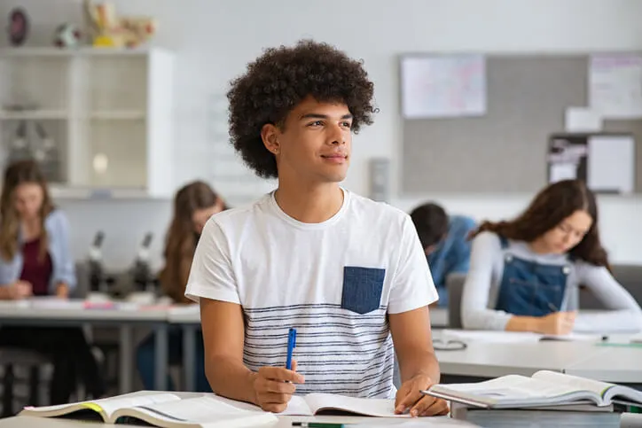 Imagem de capa do artigo CAPTAÇÃO DE ALUNOS: 8 DICAS PARA A SUA ESCOLA DE IDIOMAS