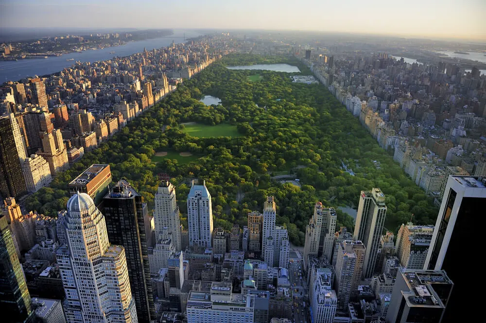 Imagem de capa do artigo VAI PRA NEW YORK? CONFIRA OS DESTINOS MAIS IMPERDÍVEIS DA CIDADE
