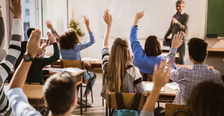 Imagem de capa do artigo MATRÍCULAS ABERTAS: COMO ATRAIR MAIS ALUNOS PARA A SUA ESCOLA?