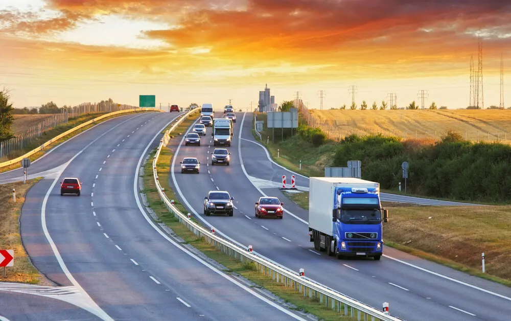 Imagem de capa do artigo PRONÚNCIA: COMO FALAR SOBRE MEIOS DE TRANSPORTE EM INGLÊS