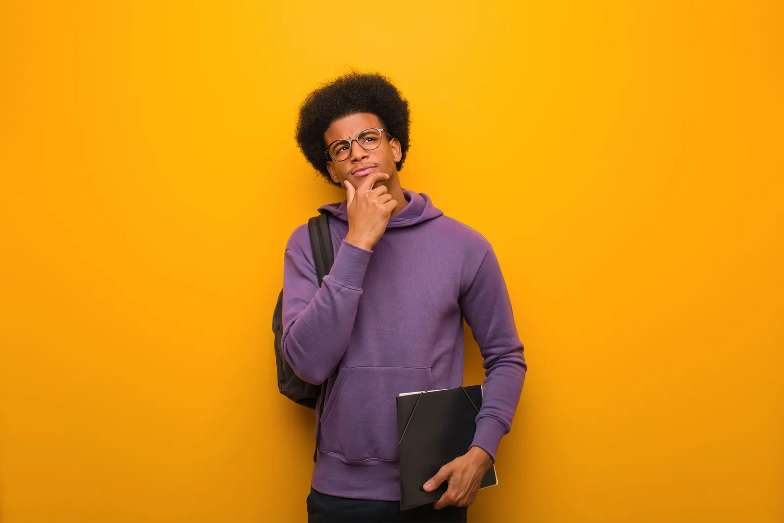 Imagem de capa do artigo QUAL O SIGNIFICADO DO PHRASAL VERB "CALL OUT" EM INGLÊS?