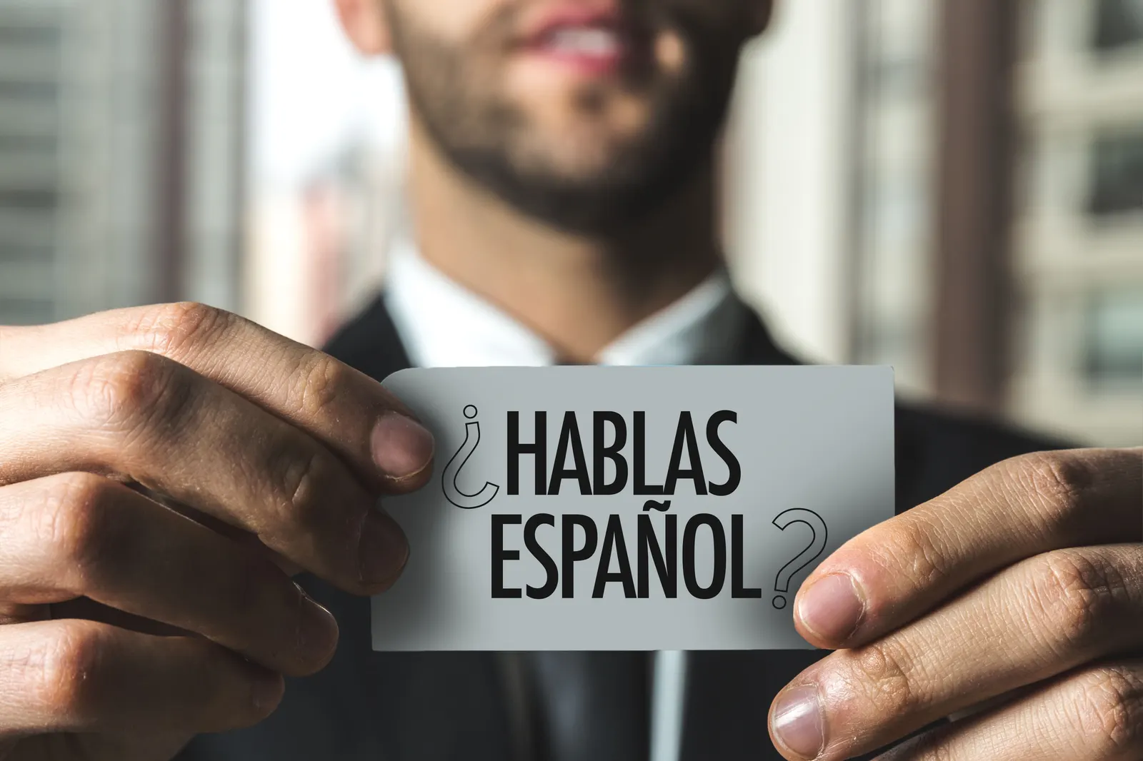 Imagem de capa do artigo COMO USAR OS ADJETIVOS POSSESSIVOS EM ESPANHOL?