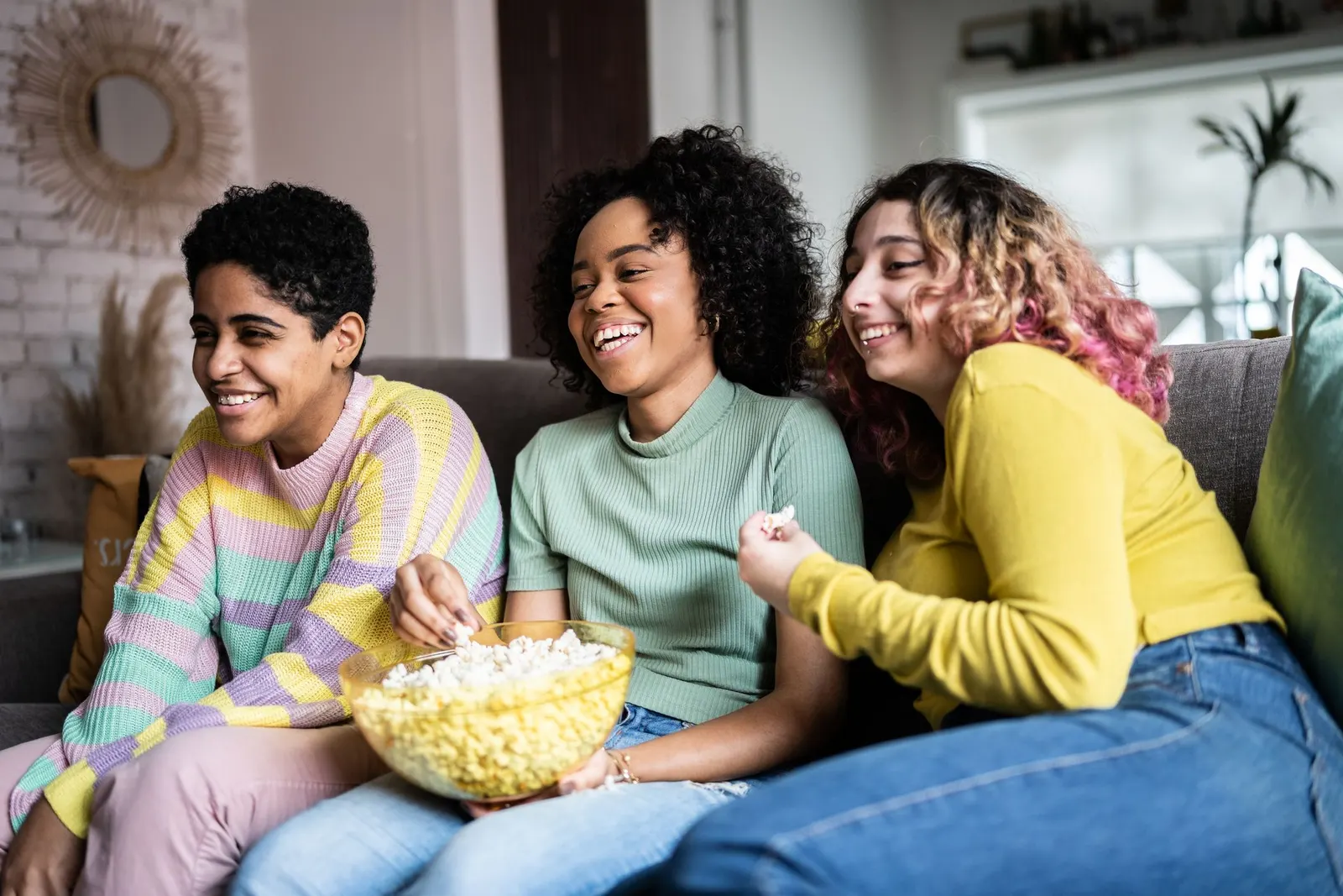 Imagem de capa do artigo FILMES PARA APRENDER INGLÊS: 6 TÍTULOS CLÁSSICOS PARA VER!