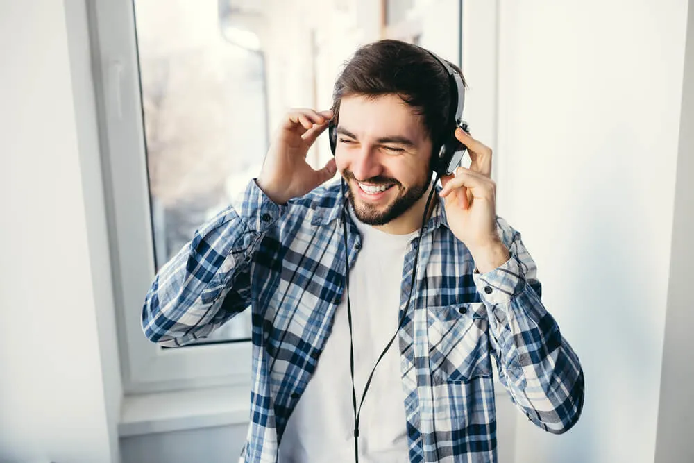 Imagem de capa do artigo LISTENING: COMO ENTENDER MÚSICAS EM INGLÊS