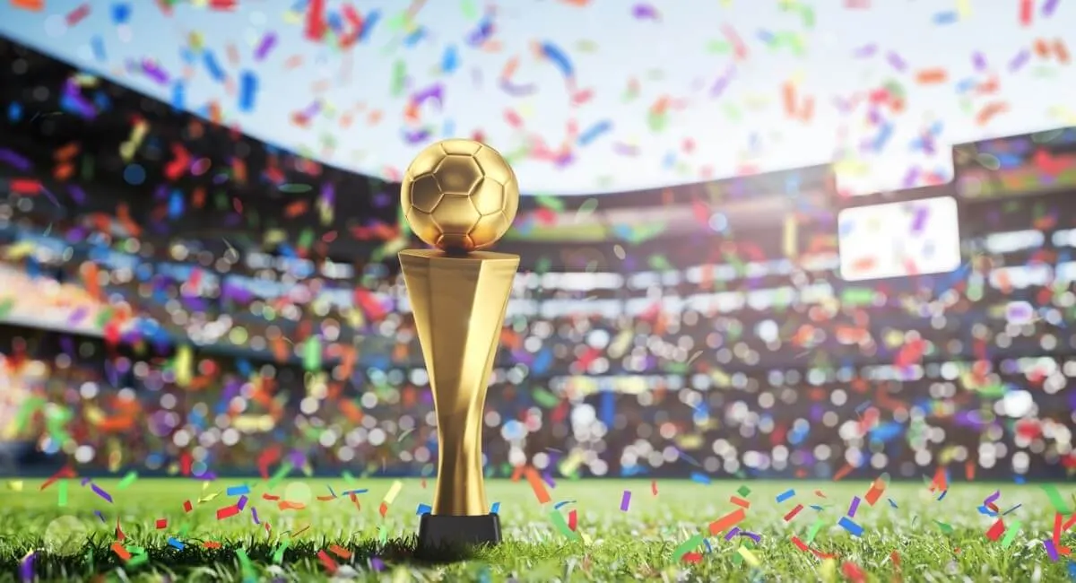 Imagem de capa do artigo 10 CURIOSIDADES SOBRE O TROFÉU DE FUTEBOL
