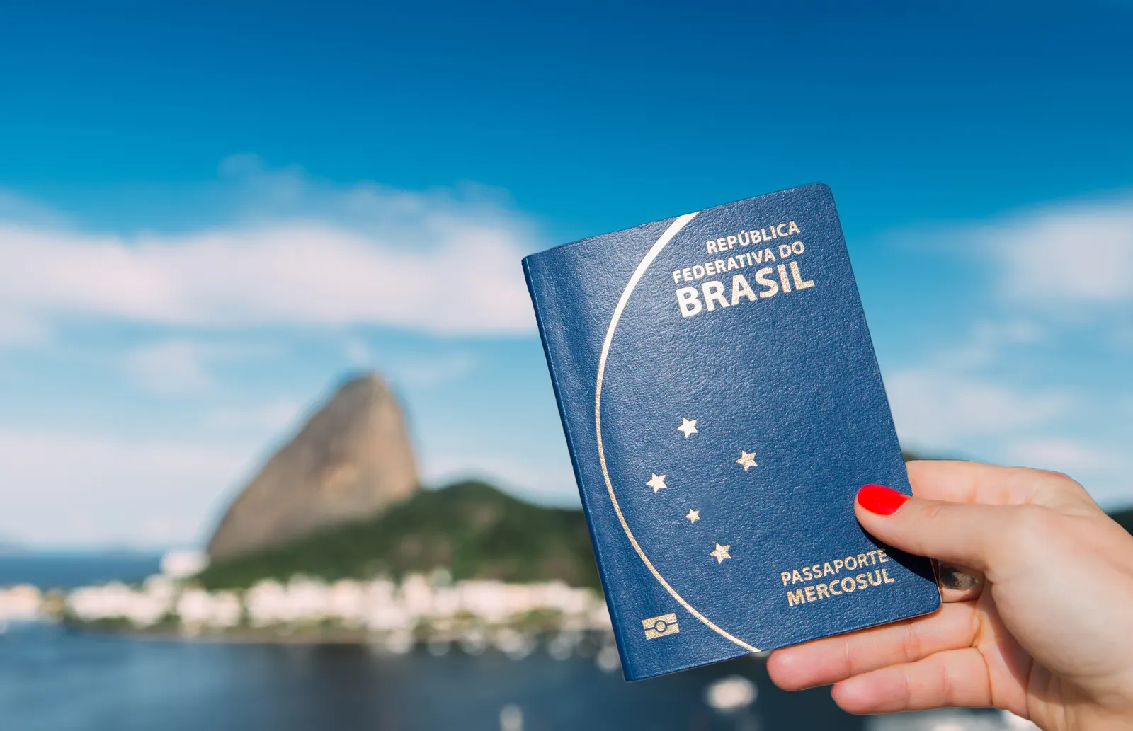 Imagem de capa do artigo COMO RENOVAR O PASSAPORTE BRASILEIRO