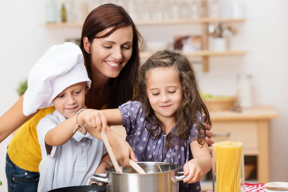 Imagem de capa do artigo COMO A CULINÁRIA AJUDA NO APRENDIZADO DAS CRIANÇAS?