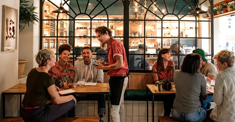 Imagem de capa do artigo INFOGRÁFICO: COMO FALAR INGLÊS NO RESTAURANTE?